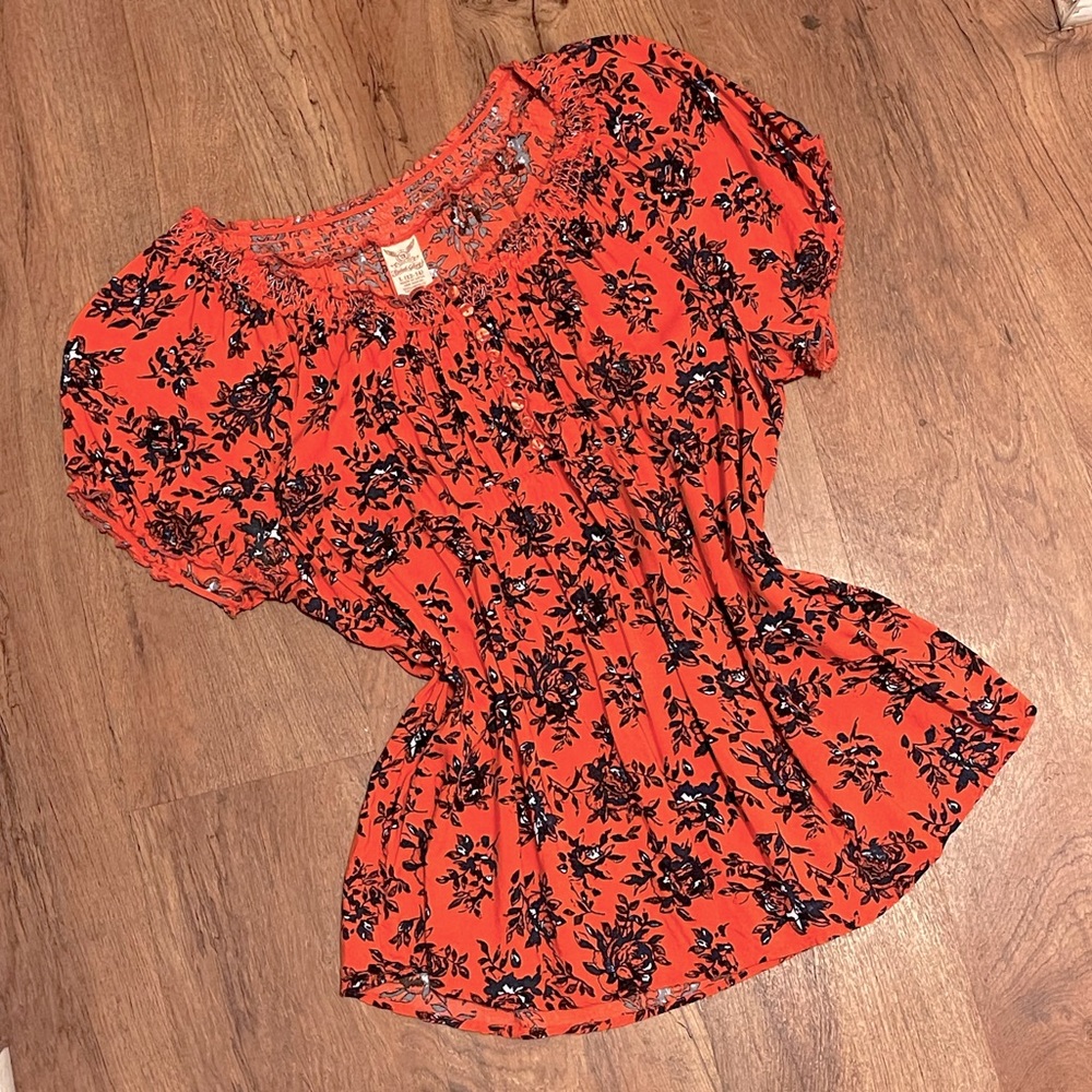 Cute short sleeve blouse